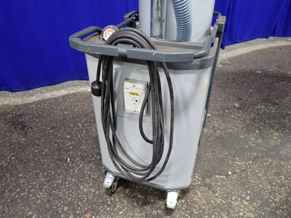 Nilfisk Vacuum Cleaner - T26