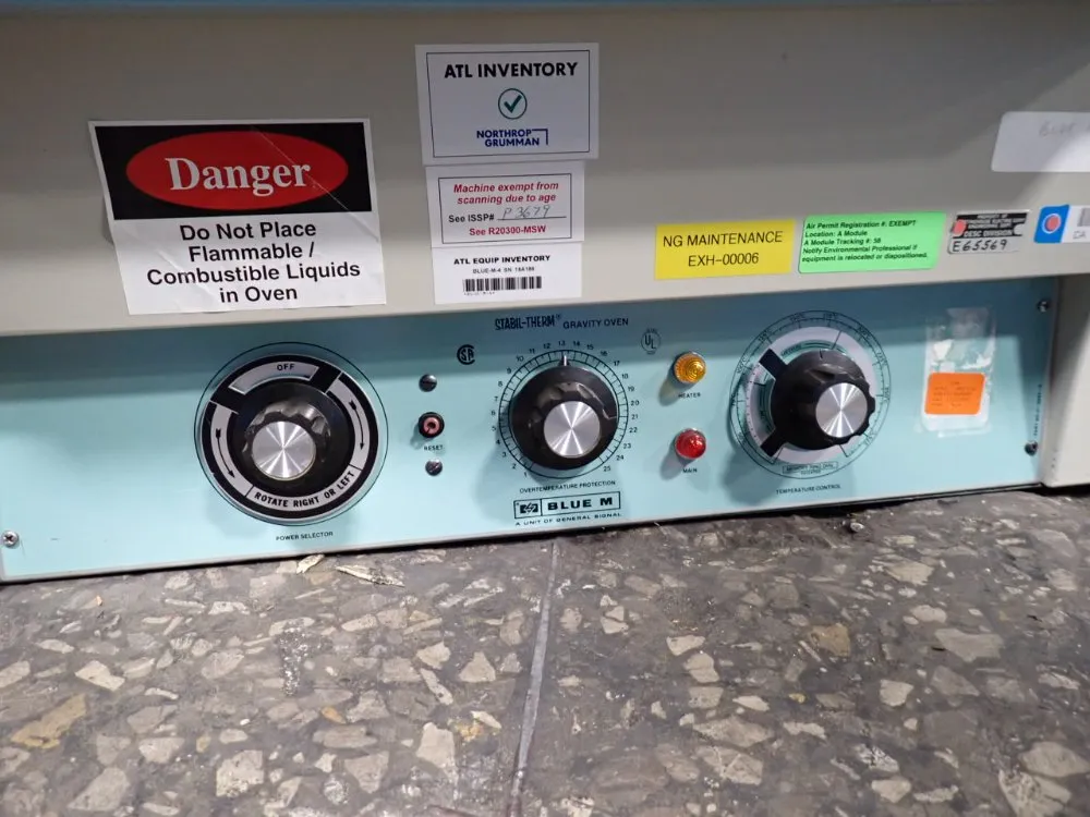 Blue M 550 Degrees Labratory Oven - Ov-18a