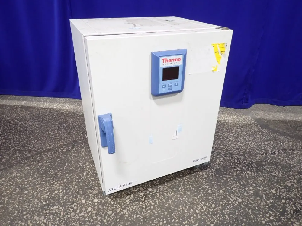 Thermo Scientific Electric Oven - Heratherm Oms100