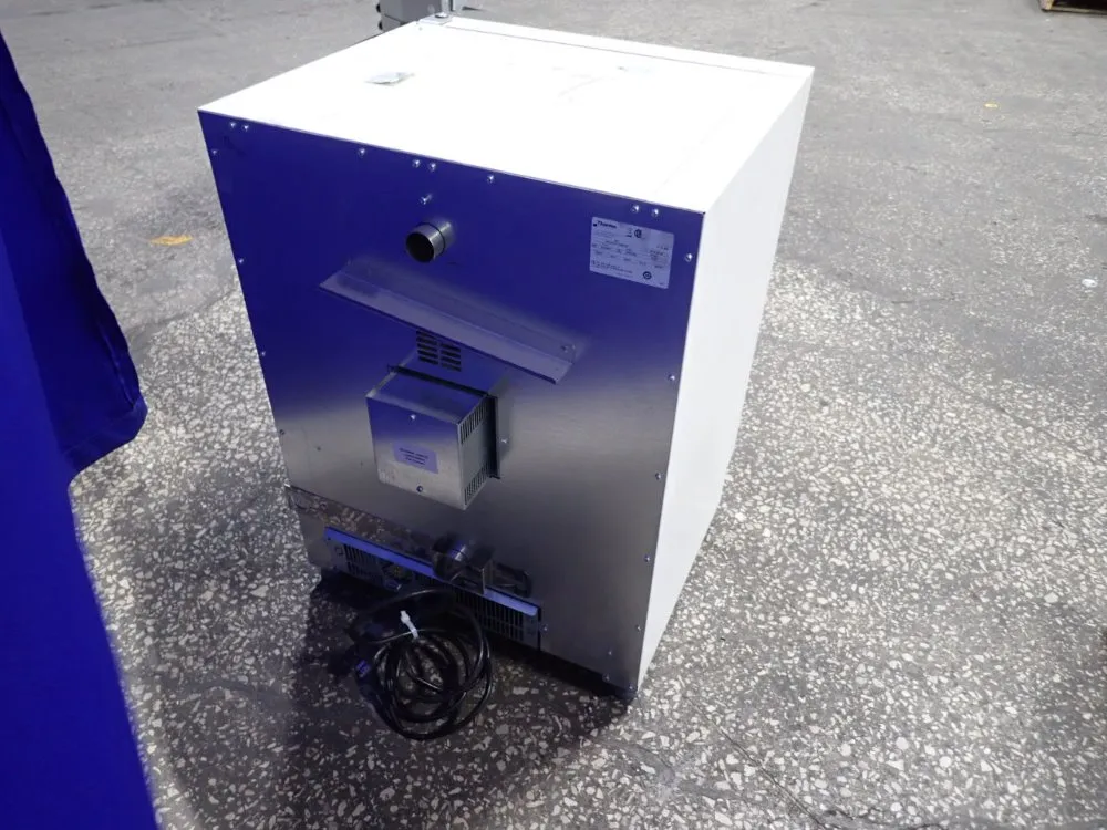 Thermo Scientific Electric Oven - Heratherm Oms100