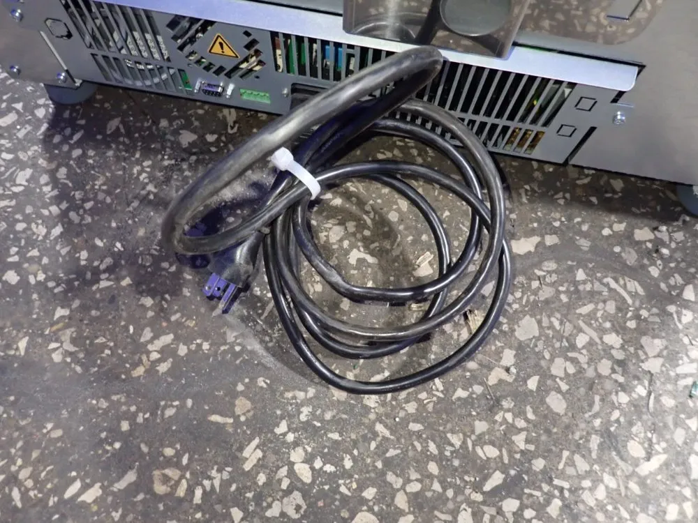 Thermo Scientific Electric Oven - Heratherm Oms100