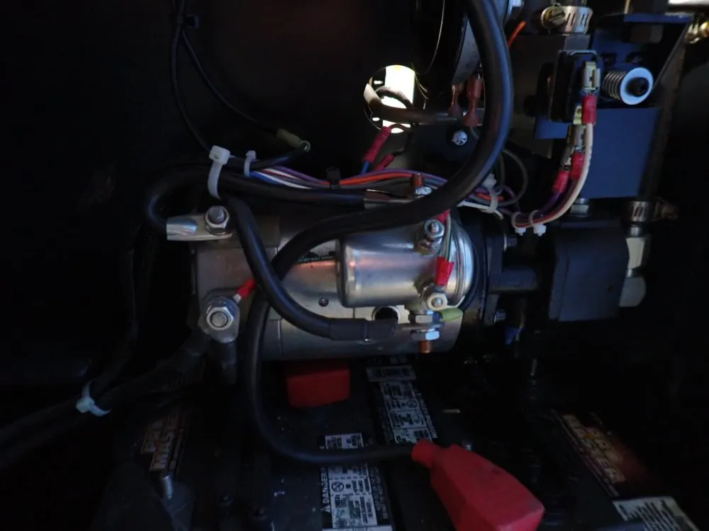 Crown Electric Straddle Lift