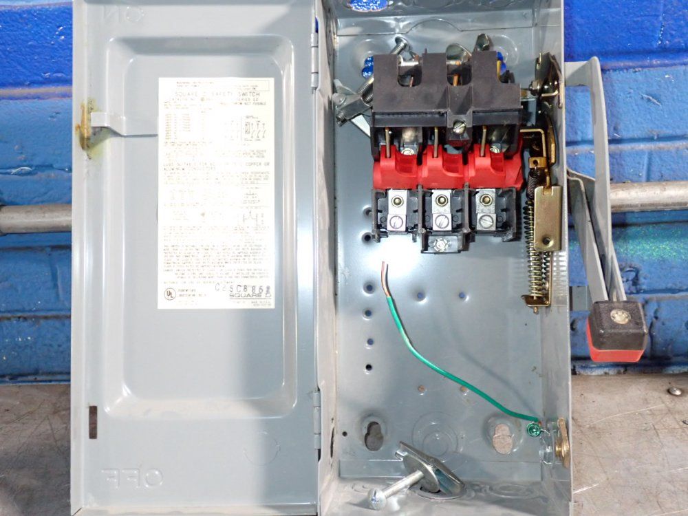 Square D 30 Amp / 600 Vac Non Fusible Disconnect