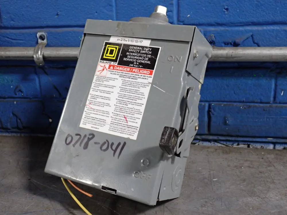 Square D 30 Amp / 240 Vac Non Fusible Disconnect - Du321rb