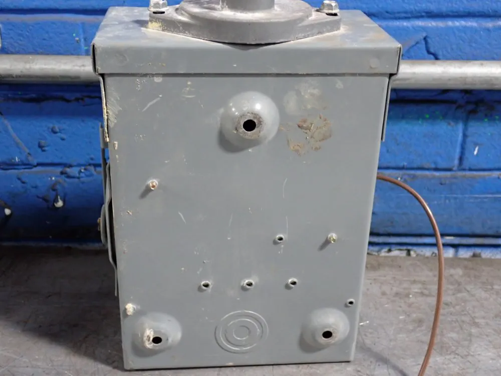 Square D 30 Amp / 240 Vac Non Fusible Disconnect - Du321rb