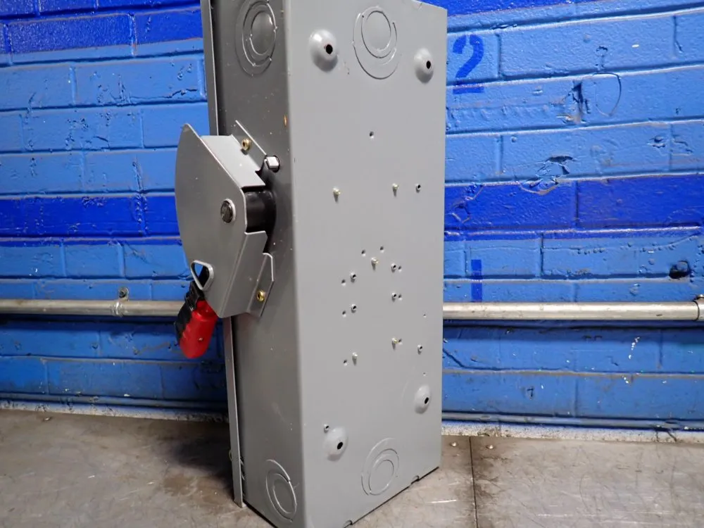 Square D 100 Amp / 600 Vac Fusible Disconnect - H363