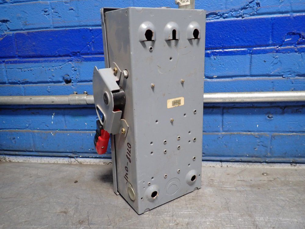 Square D 30 Amp / 600 Vac Non Fusible Disconnect - Hu361