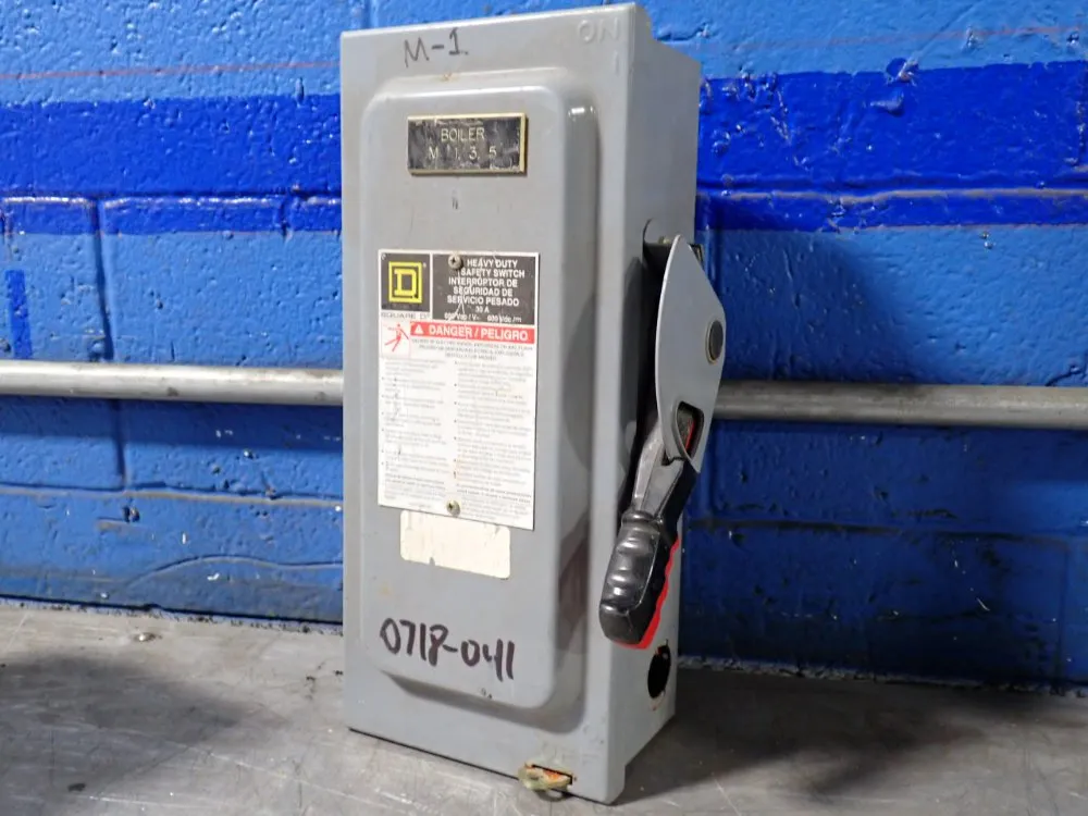 Square D 30 Amp / 600 Vac Fusible Disconnect - H361