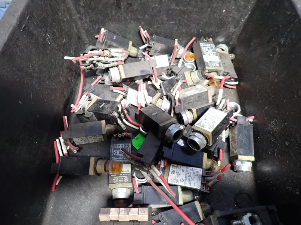 Allen-bradley, Cuttler-hammer Misc. Hardware