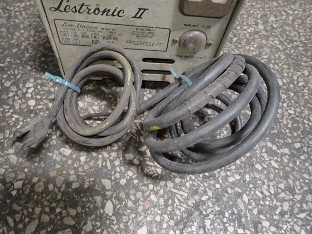 Lester Electrical Battery Charger - 7850