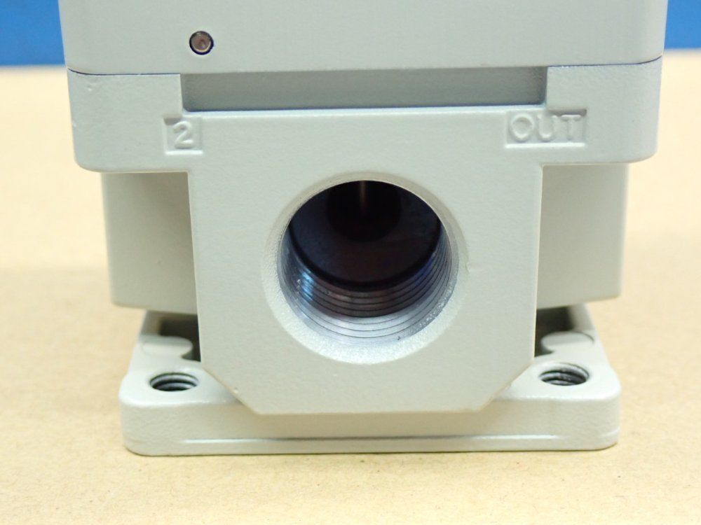 Smc Electro-pneumatic Regulator Unit - Itv2050-den3bl