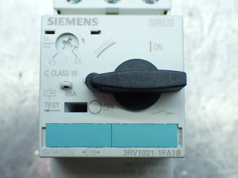 Siemens Motor Protection Circuit Breaker - 3rv1021-1fa10