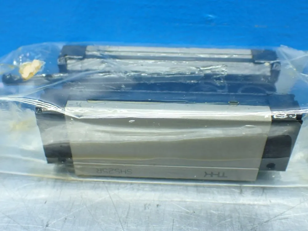 Thk 23mm Rail, 48mm Wide X 92mm Long Precision Linear Guide Block - Shs25r1ss(gk)