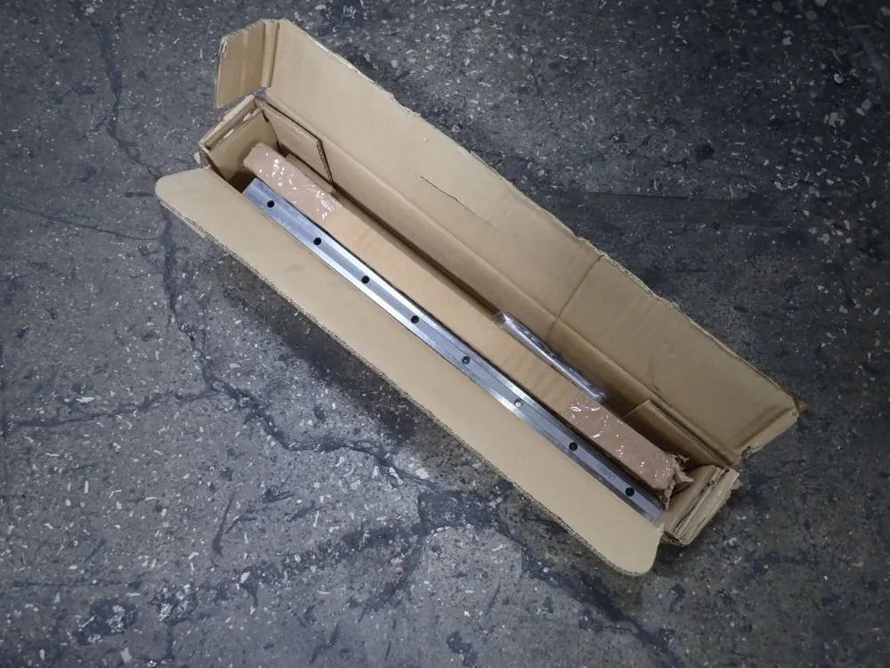 Rexroth 19" Guide Rail - 016591219
