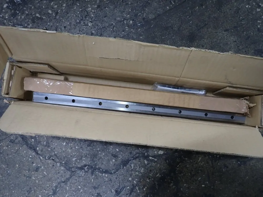 Rexroth 19" Guide Rail - 016591219