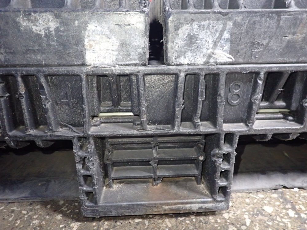 60" X 44" X 28" Collapsible Bulk Container