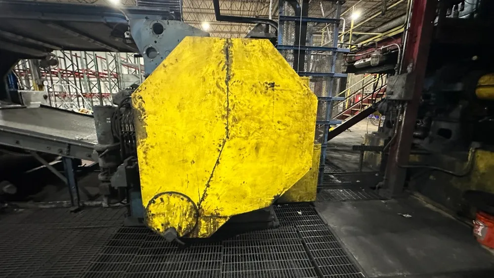 60" Comerio Two Roll Mill, 150hp