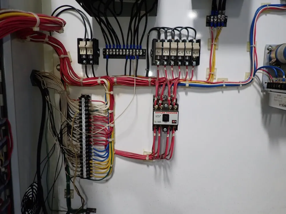 Thermotron Environmental Chamber - S-35c-3-3