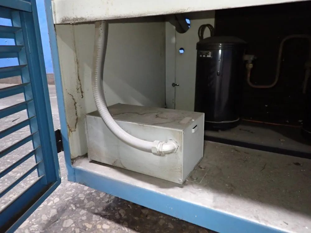 Thermotron Environmental Chamber - S-35c-3-3