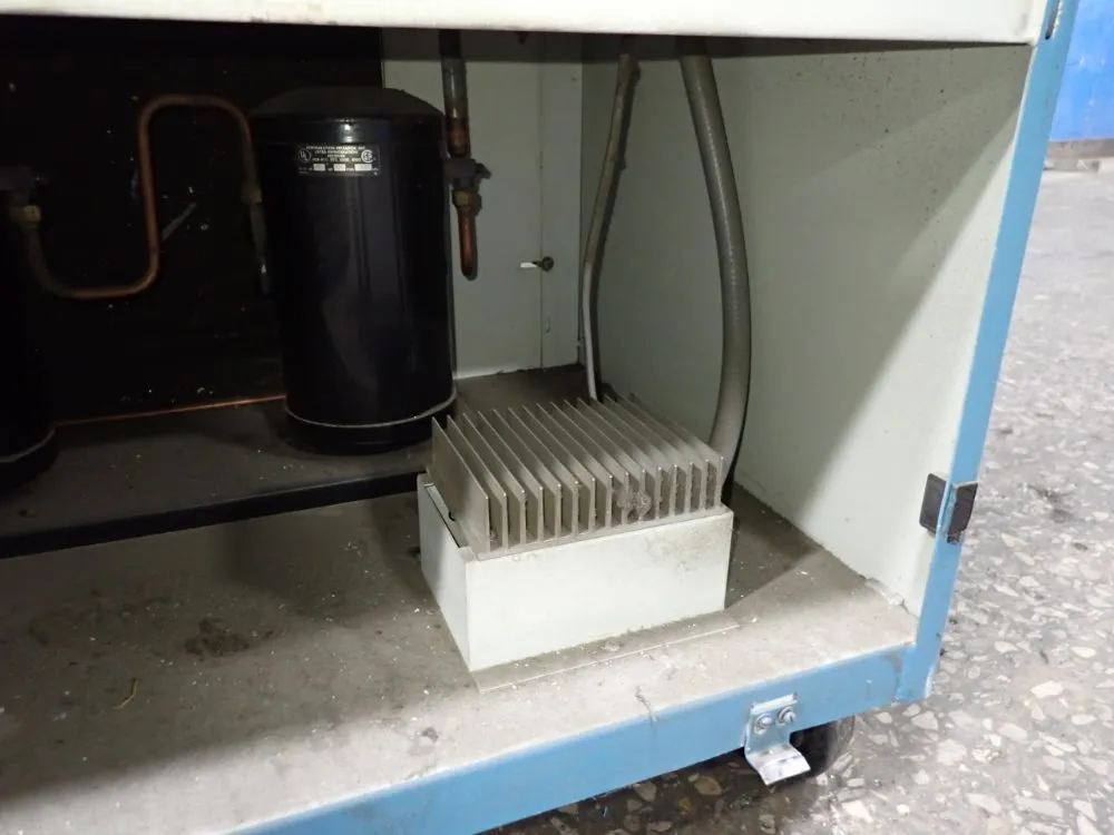 Thermotron Environmental Chamber - S-35c-3-3