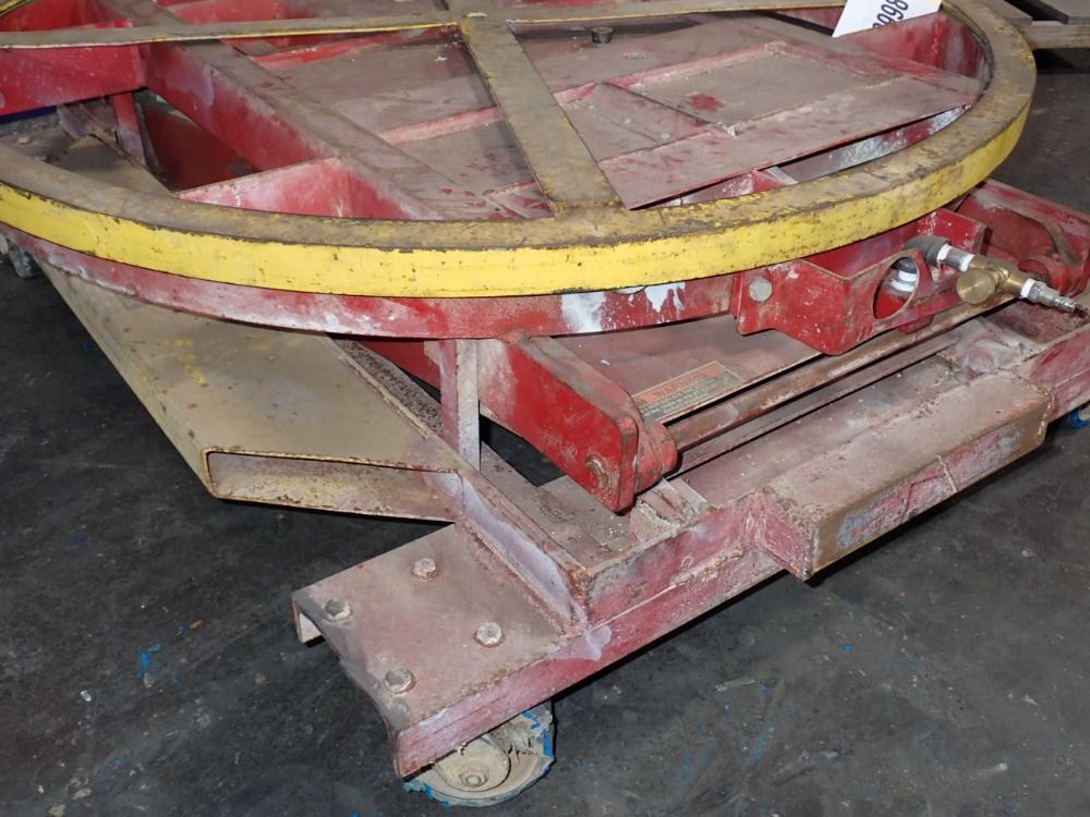 Southworth 44" Portable Pneumatic Turn/lift Table