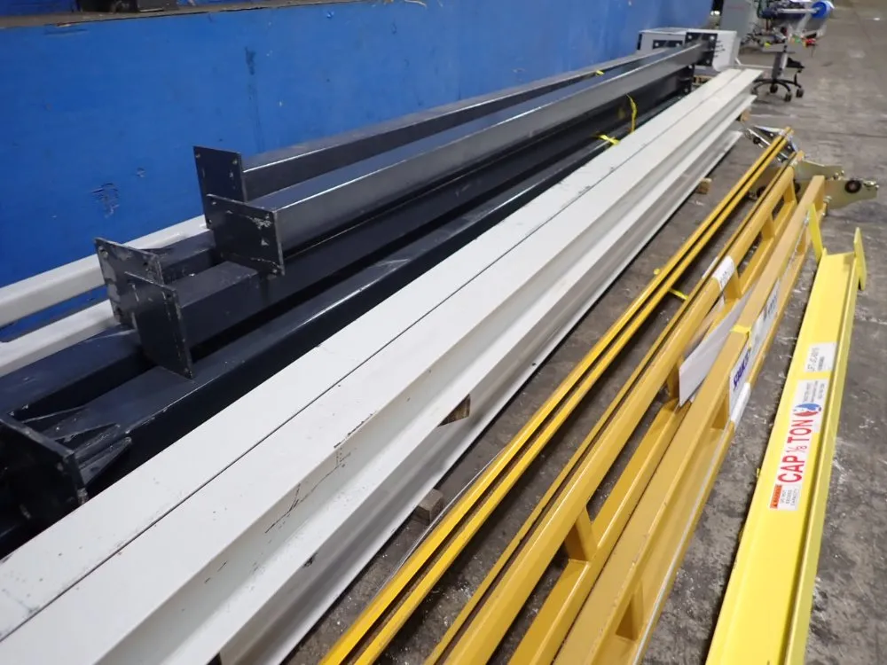 1000 Lbs / 1/8 Ton Crane Systems