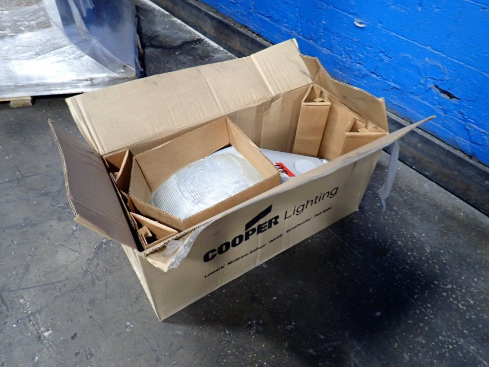 Cooper Lighting Exterior Light Fixture - Ovx401w23eu1664