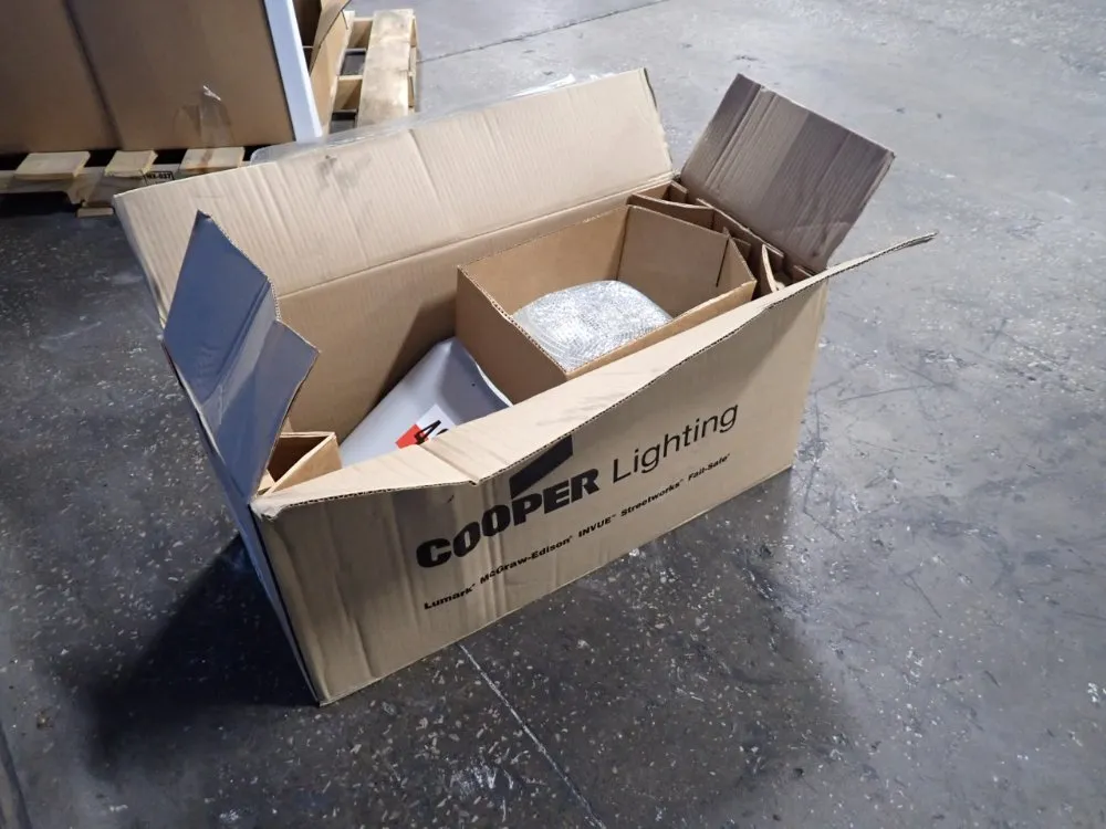 Cooper Lighting Exterior Light Fixture - Ovx401w23eu1664