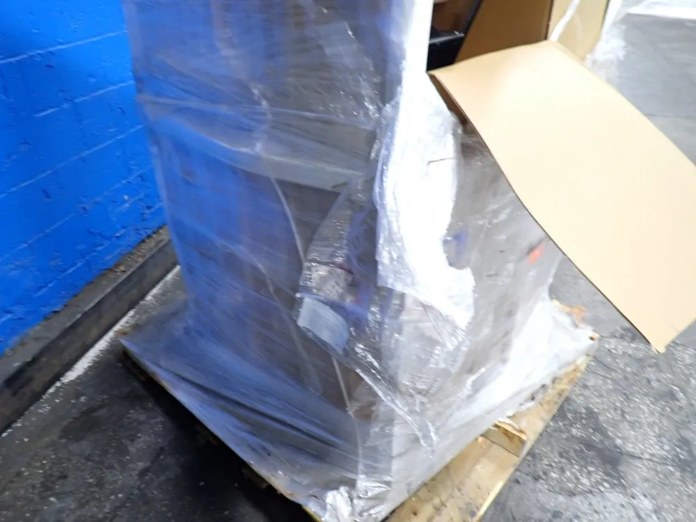 American Electric Lighting Exterior Light Fixture - Aup15srn120r3ayvxnlldrrfd294205