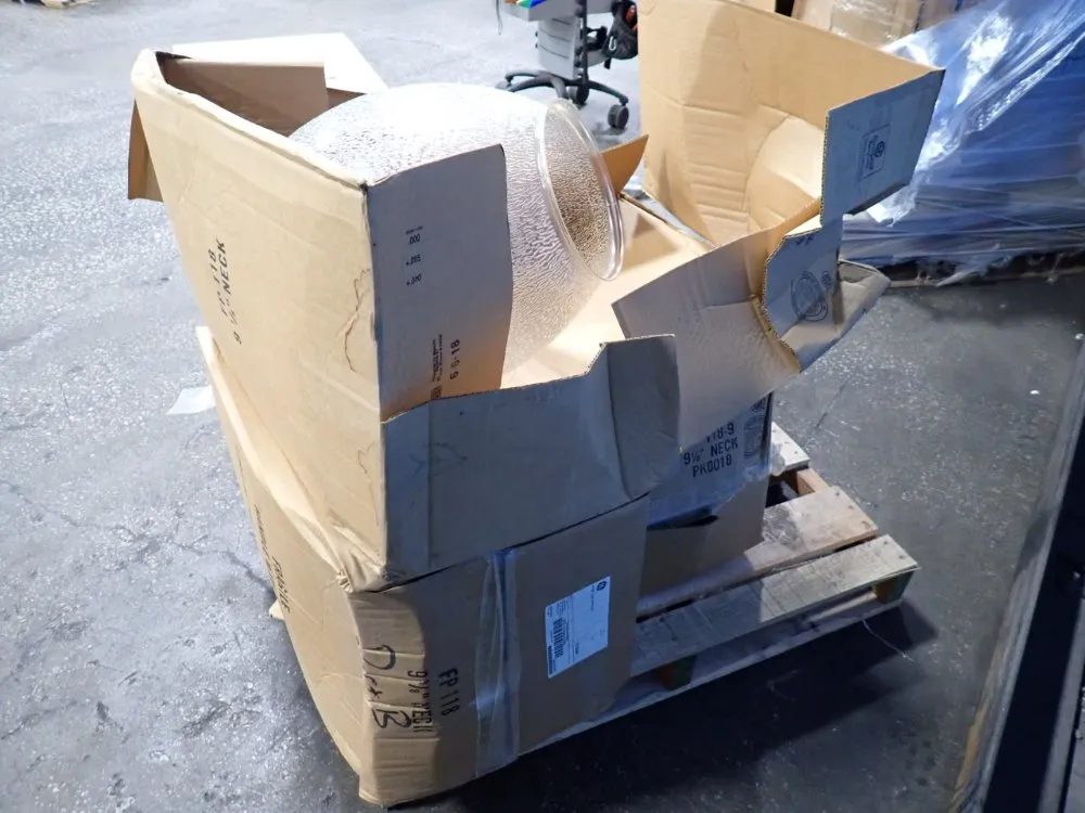 General Electric Exterior Light Fixture