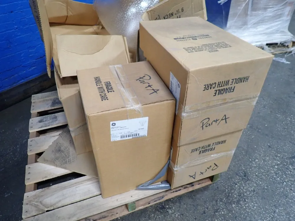 General Electric Exterior Light Fixture