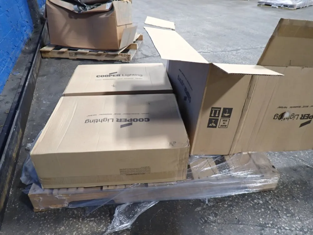 Cooper Lighting Exterior Light Fixture - Tru25sww3fu0149