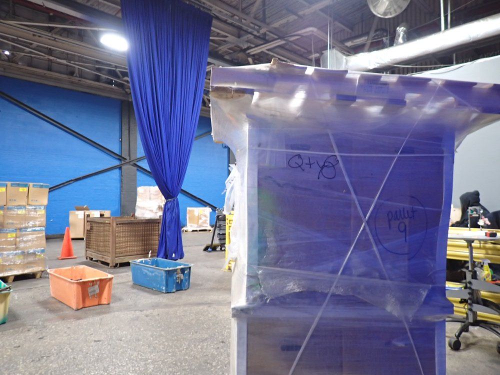 American Electric Lighting Exterior Light Fixture - Avp15srn120r3ayvxnlldrrfd294205