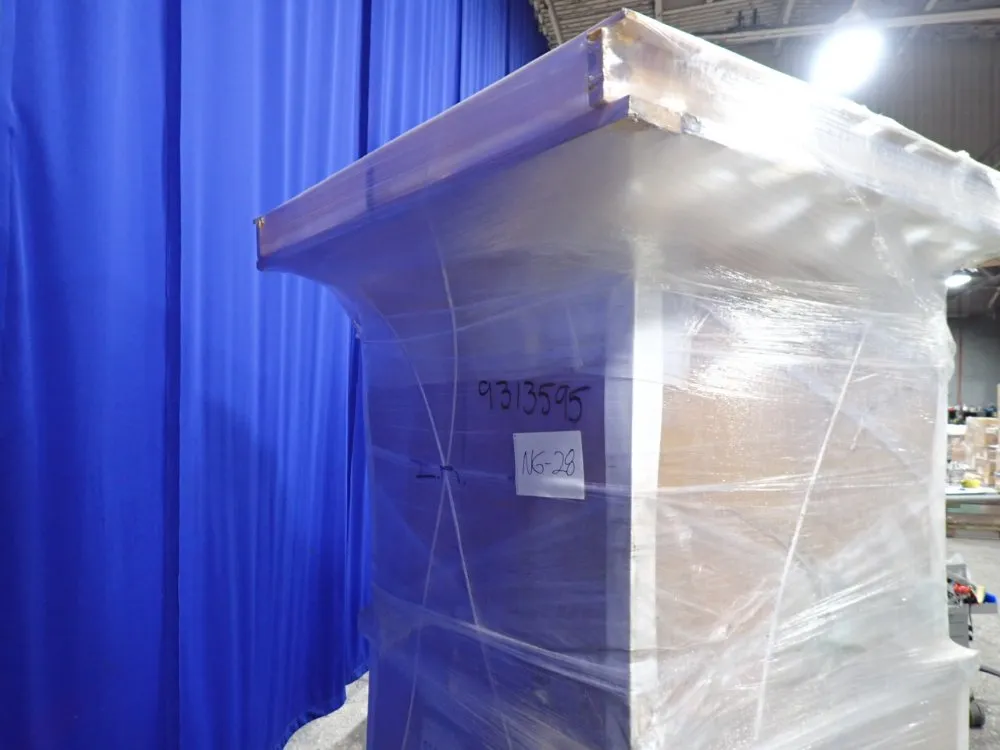 American Electric Lighting Exterior Light Fixture - Avp15srn120r3ayvxnlldrrfd294205