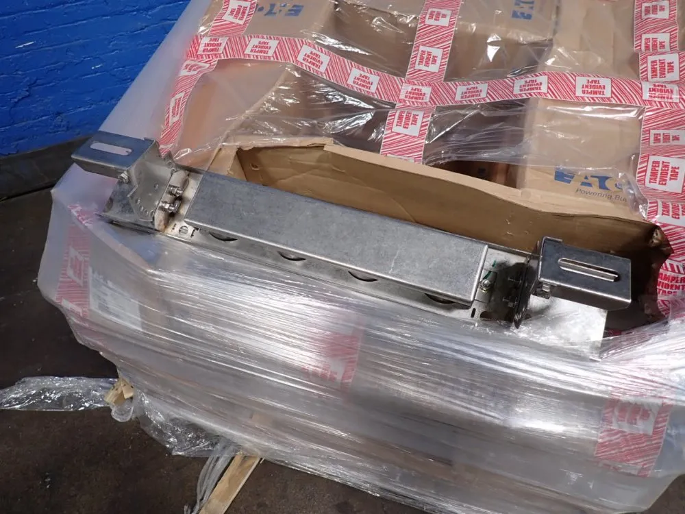 Eaton 4-way Loadbreak Junctions - Lj225c4bc