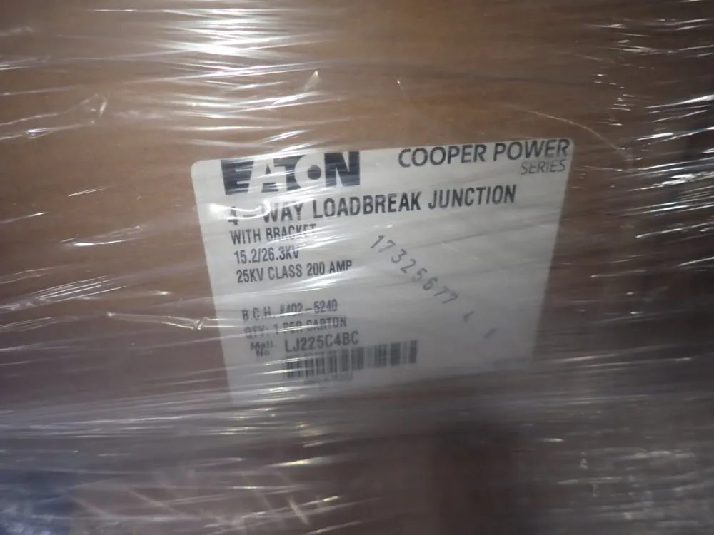 Eaton 4-way Loadbreak Junctions - Lj225c4bc