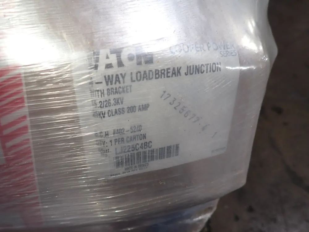 Eaton 4-way Loadbreak Junctions - Lj225c4bc