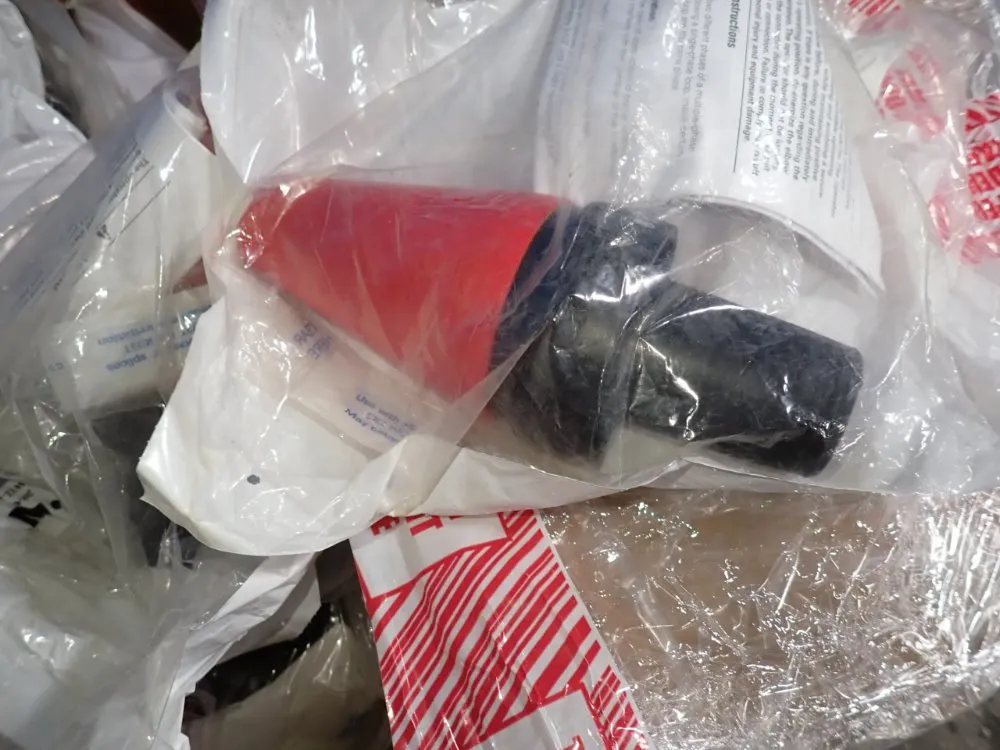 Eaton Bushing Well Inserts - Lbi215