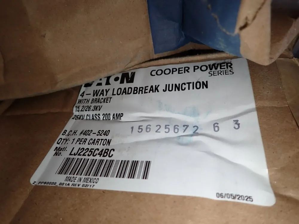 Eaton 4-way Loadbreak Junctions - Lj225c4bc