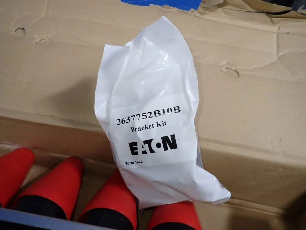 Eaton 4-way Loadbreak Junctions - Lj215c4b