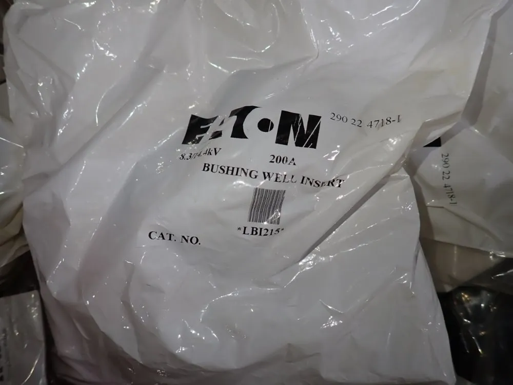 Eaton Bushing Well Inserts - Lbi215
