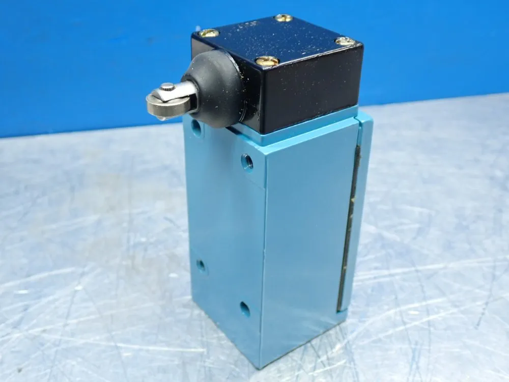 Honeywell Micro Switch Heavy-duty Limit Switch - Lsf7l5