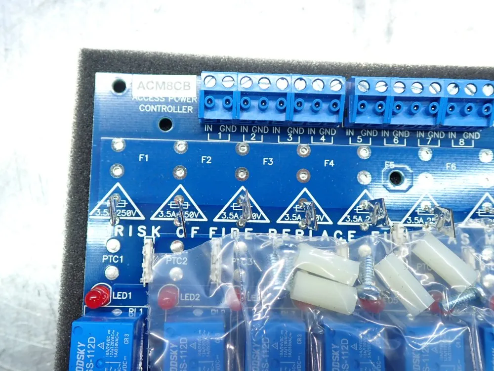 Altronix Access Power Controller - Acm8cb