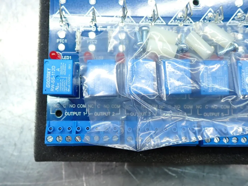 Altronix Access Power Controller - Acm8cb