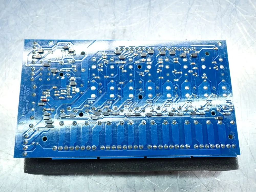 Altronix Access Power Controller - Acm8cb