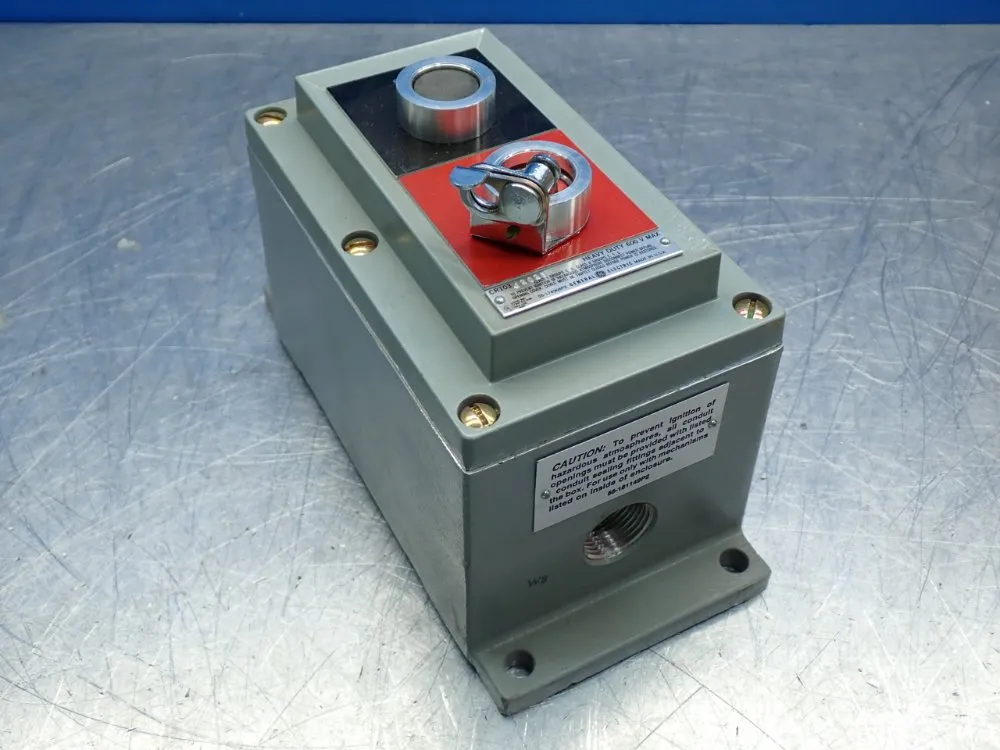 General Electric Industrial Heavy-duty Star-stop Push Button - Cr103j202b