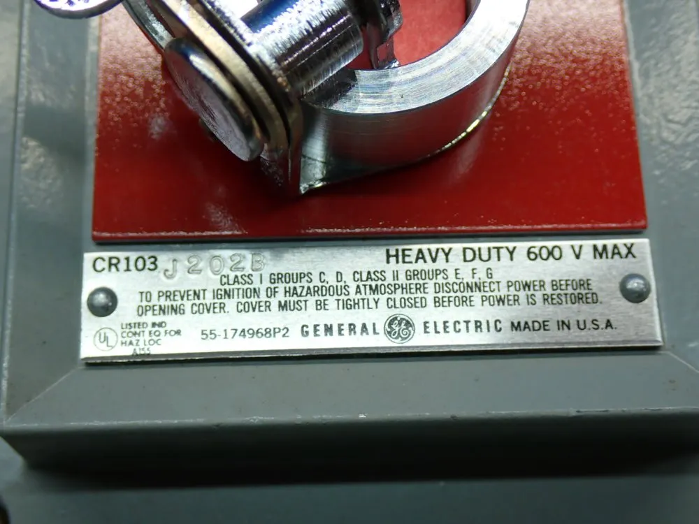 General Electric Industrial Heavy-duty Star-stop Push Button - Cr103j202b