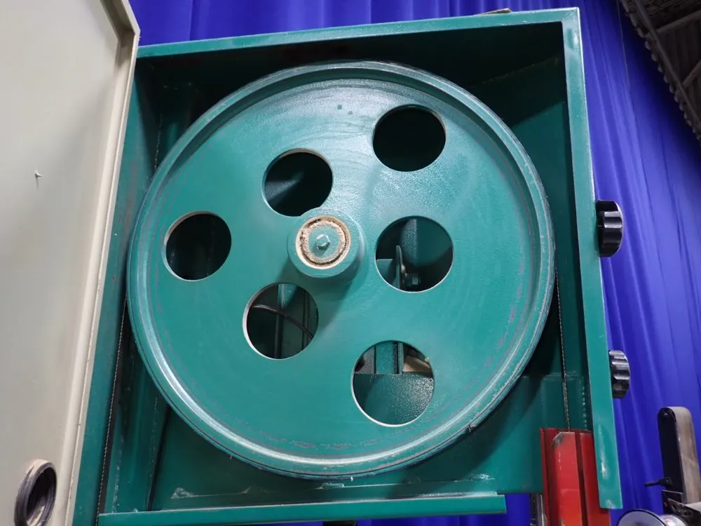 Grizzly Industrial Inc 19" Vertical Band Saw - G0511