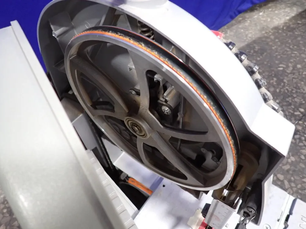 Craftsman 9" Vertical Band Saw