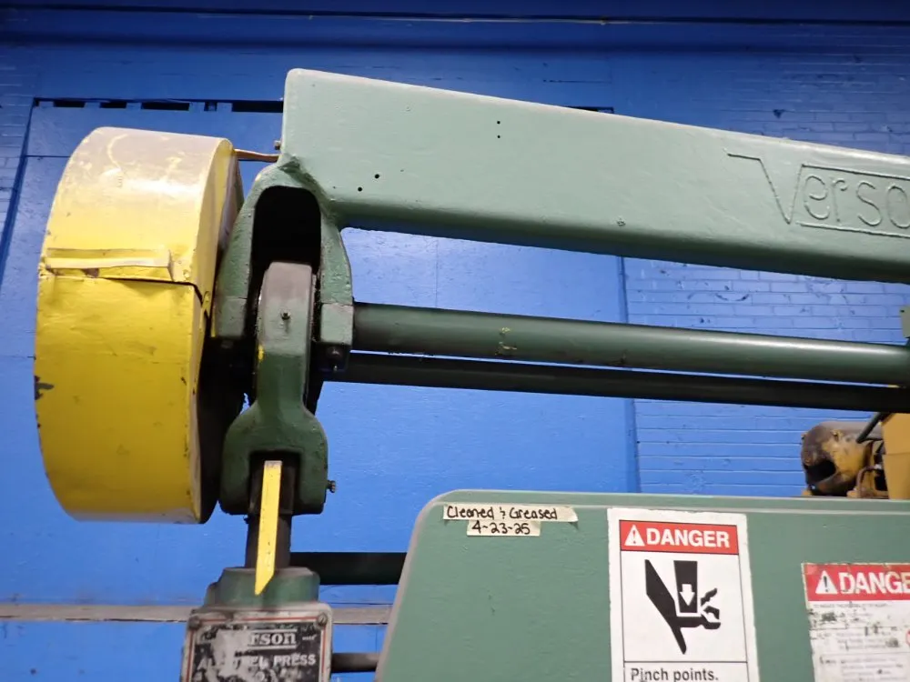 Verson 96" X 45 Ton Press Brake - 12 48